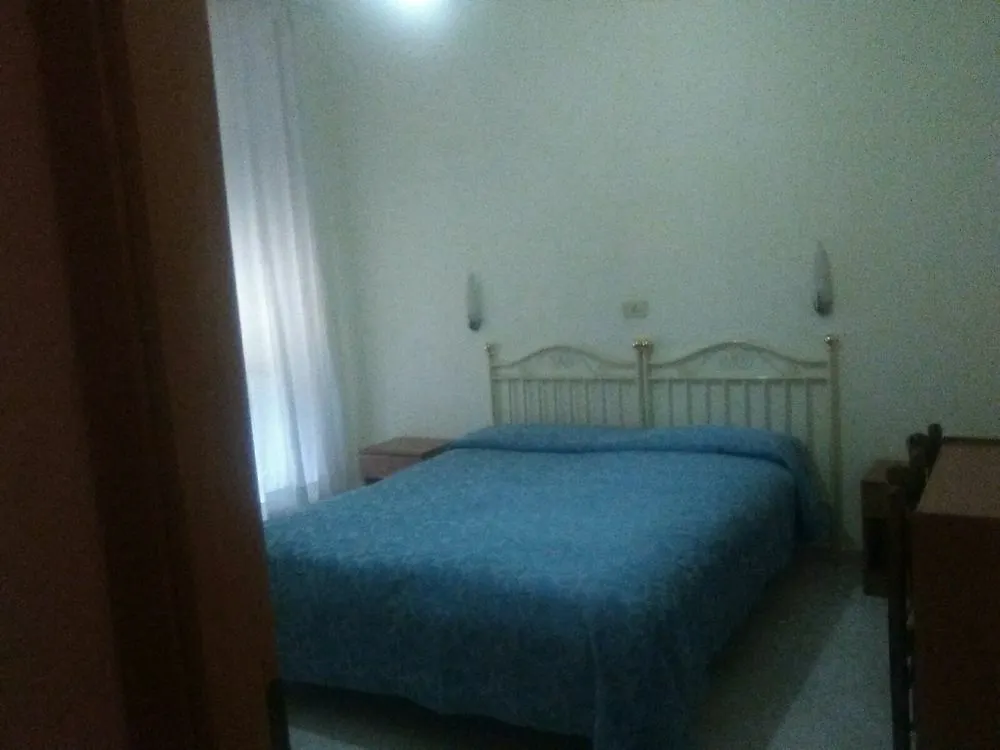רומא Hotel Tizi 0*,  איטליה